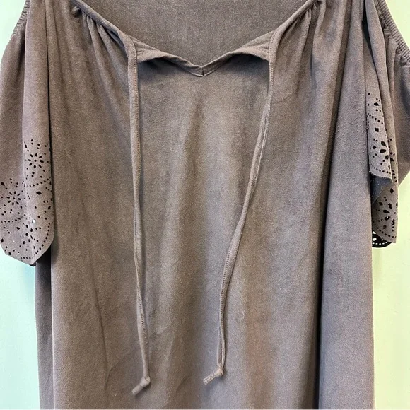 Maurices Chocolate Brown Cold Shoulder Blouse with Cutout Lace Sleeves - Picture 3 of 8